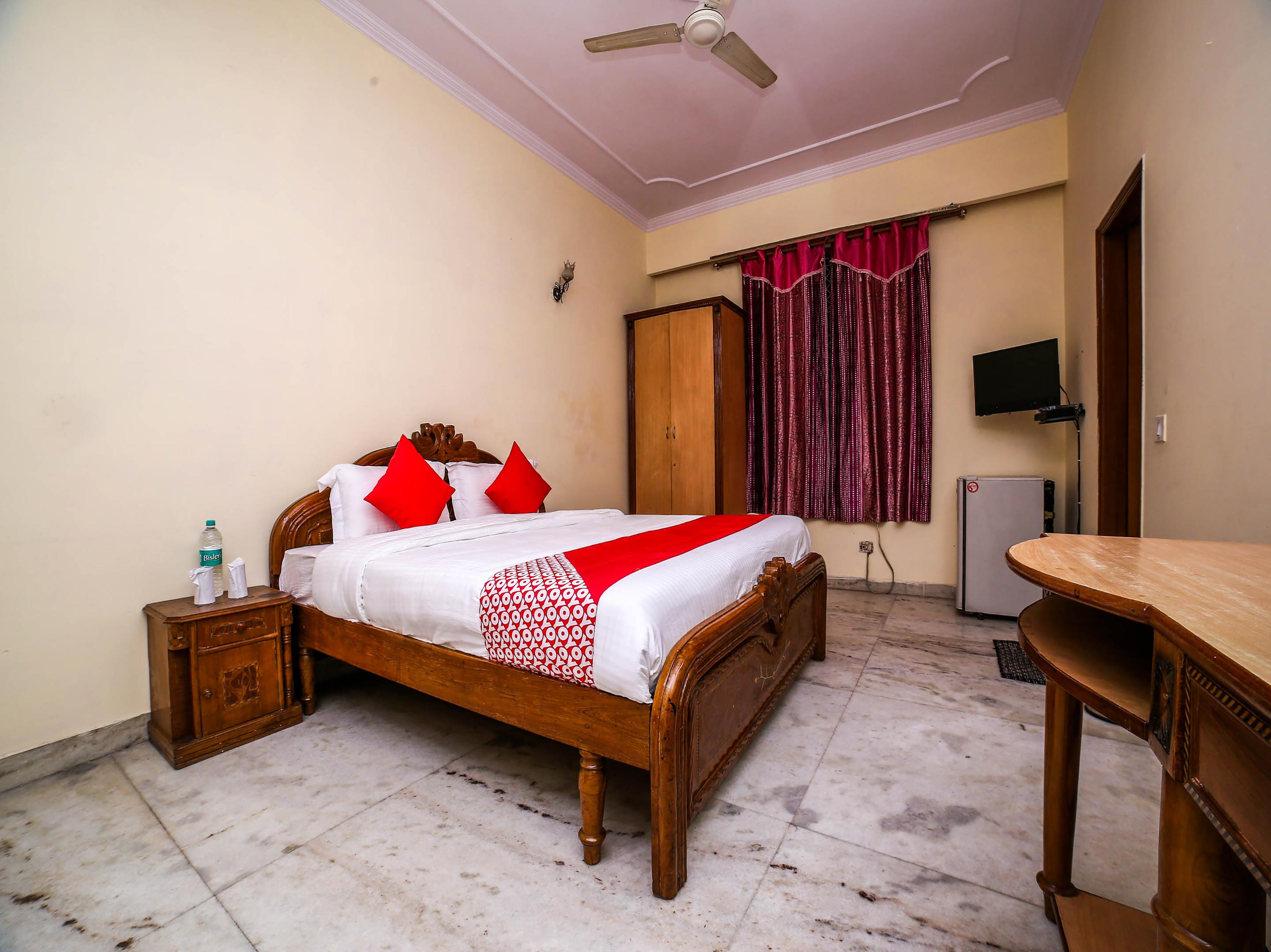 Vishal Residency, Mahipalpur Near Igi Delhi Airport Hotel