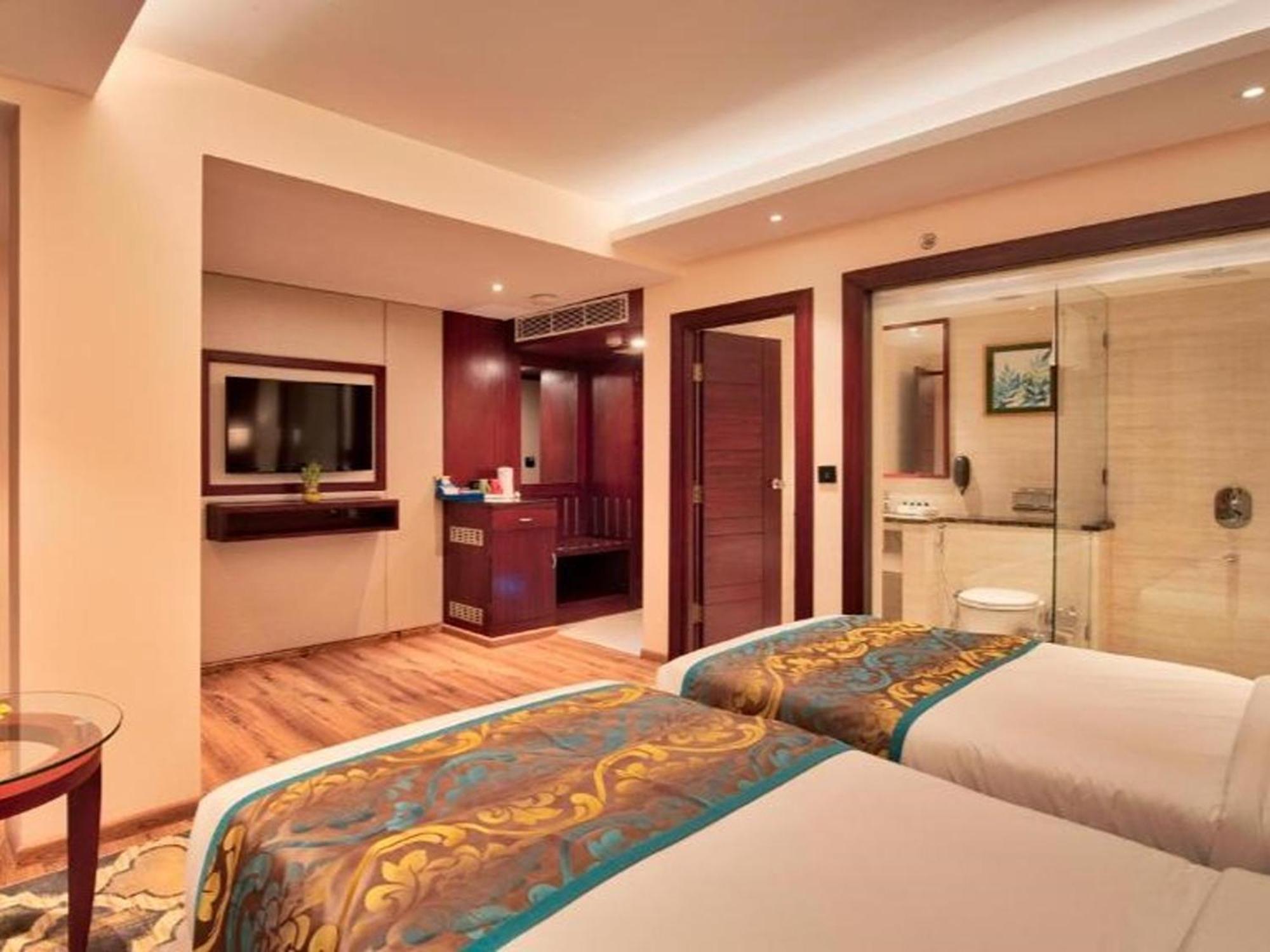 Vishal Residency, Mahipalpur Near Igi Delhi Airport Hotel