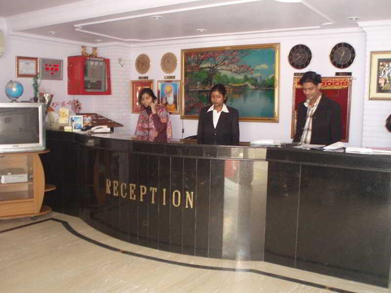 Vishal Residency, Mahipalpur Near Igi Delhi Airport Hotel
